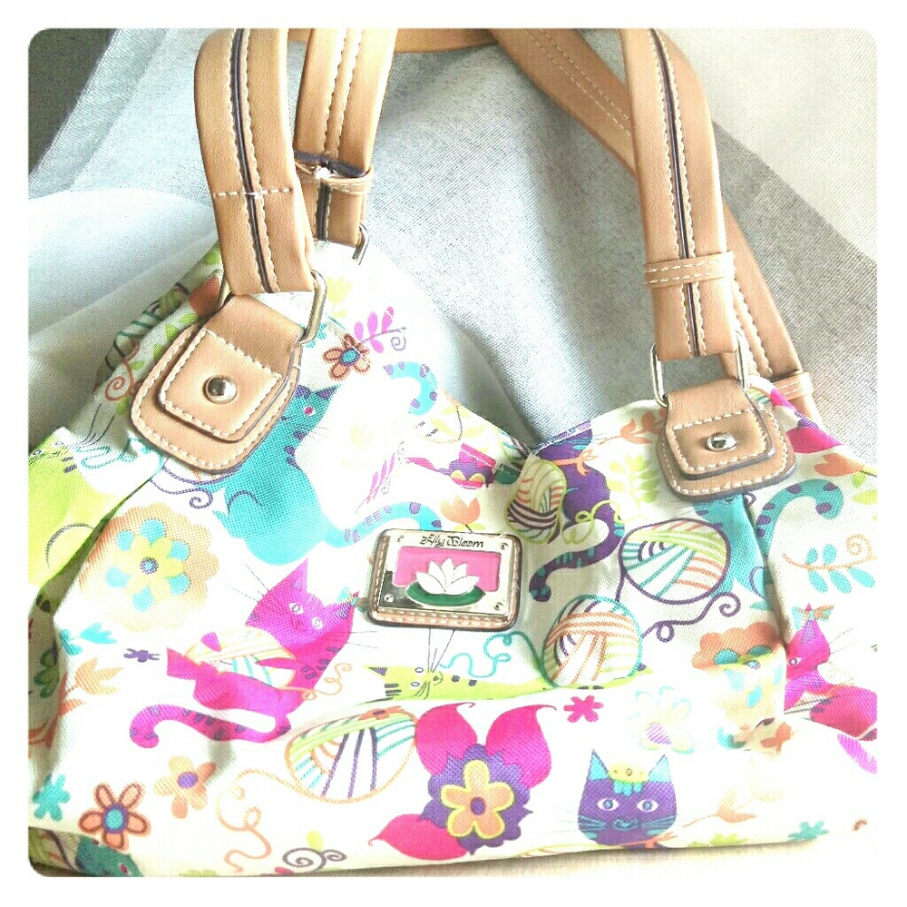 Lily Bloom Handbag cats with yarn print